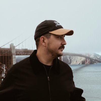 batukrskl's profile picture. dad, design at @getlindy