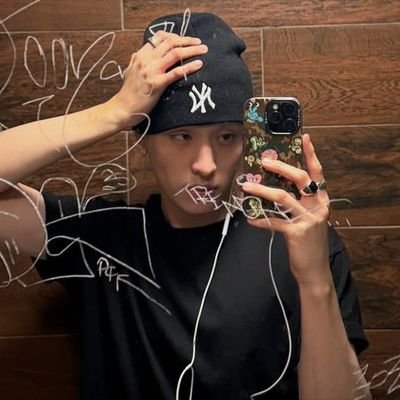 wachinfisura's profile picture. vivo deprimido y todo me jode