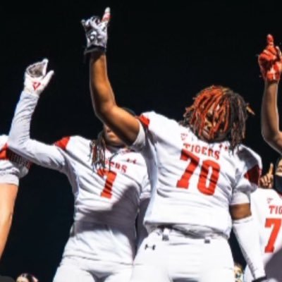 BennieHickmon70's profile picture. C/O 2026 🏈6’0 (255) (OL/DT)email:benniehickmonjr@iCloud.com personal phone :469-926-0776 #70