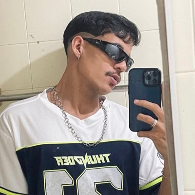 deadpetzaoty's profile picture. walk of fame musica do milênio 🥳