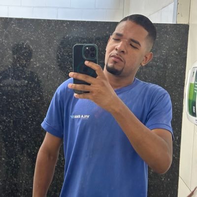 yurisantoss7's profile picture. •rj @flamengo •capricorniano •perto de toda positividade!☘️ carioca, rj