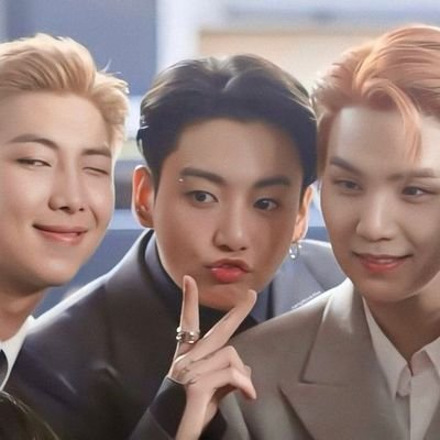 joonkoogi's profile picture. Mostly talk about what inspires me 💜💄🥧👩🏽‍🍳🎬🎶