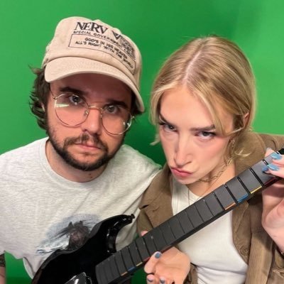 vinylinterior's profile picture. rt heavy