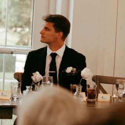 Ben_Newman3's profile picture. 🥂