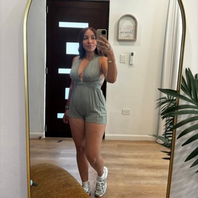 dayanaly25's profile picture. 