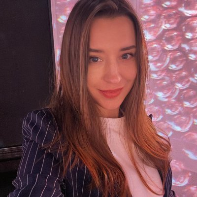 Mia42Eden's profile picture. Florida woman chasing sunsets & good souls 🌅 | Med-aesthetic founder healing beauty & spirit 💕 | Give with heart, live with grace — no room for energy drainer