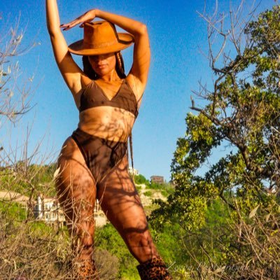 Sunnkissdkitten's profile picture. Groupies FOLLOW ME like ✨Twitter I'm rolling up 💨my CATNIP and SHITTING 💩in your LITTER 🫶🏽🖖🏽