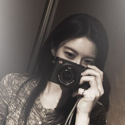 exmariamoris's profile picture. have a lovely day! 🩷