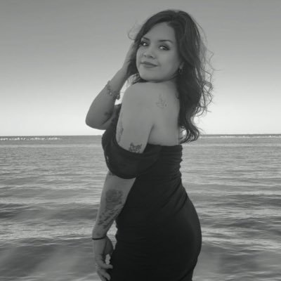 AngelAriana's profile picture. Take me away, a million miles away from here ★╮