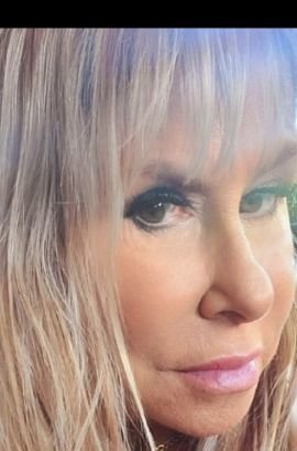 Claudia 🇨🇱🇮🇹🇺🇸 Warrior 🛡🗡 Profile