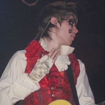 ttonyun's profile picture. vestibulanda 🩺  CLT 12X36 |  먼저 와서 보여줘 'cause I'm not gonna be the one to get   hurt | vent acc | pronomes femininos e masculinos