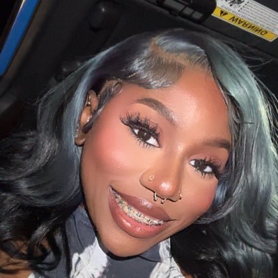 itgirldessss's profile picture. 