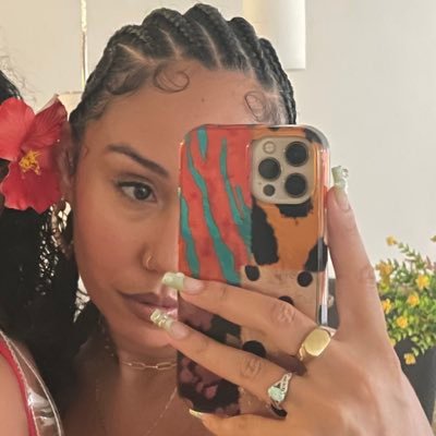 monetarygoods's profile picture. rgb & sometimes y.