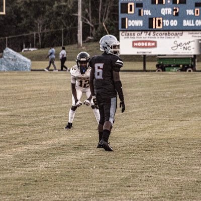 Hikingculler6's profile picture. 5’6, 145Lbs, LB, Class of 2028, NFHS