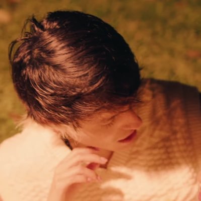 velezlyrics's profile picture. ...