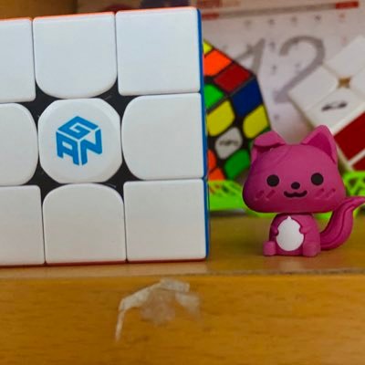 emeng818's profile picture. 中国からのキューバーです！よろしくお願いします！