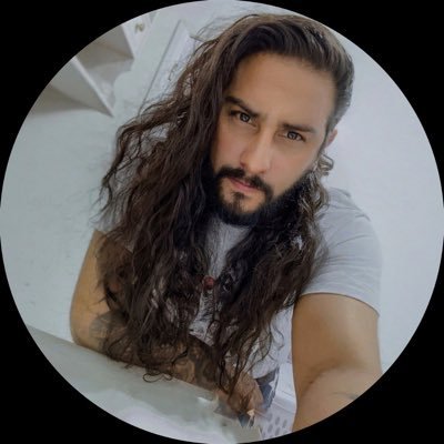 Rickanal23's profile picture. 😎 mi otro X @rick_an7  me gustan las películas 📽las cosas raras 👽y las conversaciones profundas🖤