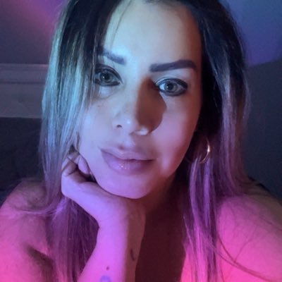 tatiikno's profile picture.  Nutricionista, enfermera, y estudiante de administración 💯% URIBISTA 💙 ColomboMexicana 🇨🇴🇲🇽