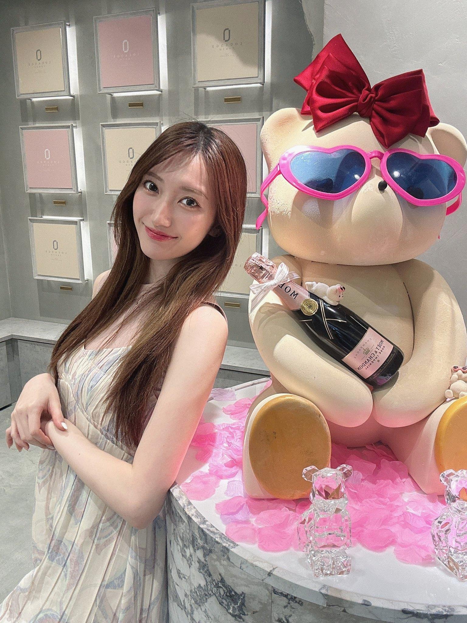 freshcqh2s66526's profile picture. OL👩‍💼 ／29歳 パンストを毎日履き通勤👠 パンスト、脚フェチ、ナプキン好きな方へ❤️