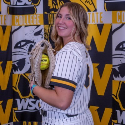 ReaganDreibelb1's profile picture. Marian 24’💙 || WSC SB💛 || Phil 4:13 || p4p#33💜