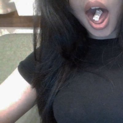 thingrls's profile picture. 15 | bulimic whore | #shedtwt other accs: @littleweirdmeli @thinmelz