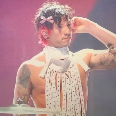 lesbianjoshdun's profile picture. josh touched my hand 🥹🥹 | covering you, @snickerdudee