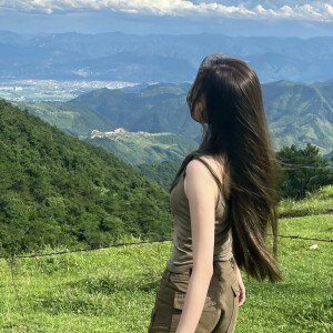 Hmnnvmf's profile picture. Believe in yourself, the future is full of possibilities
Love photography and traveling💞
Learning Korean, hoping to understand more of Korean culture🌺