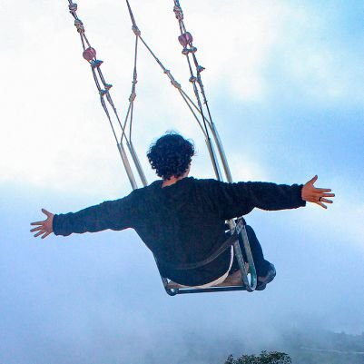 TheJedM's profile picture. Diseñador con corazón y laptop.
Memes, branding y epifanías a las 3 AM.

📍UIO, Ecuador 🇪🇨
🎯 Link en Bio