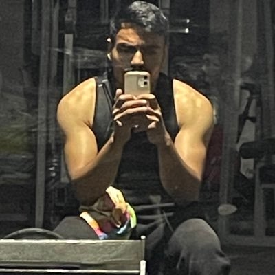 blunt_speaker's profile picture. राष्ट्रवादी 🇮🇳 शौकिया कुक🥘 🙏🏻. Retweets/likes - not endorsements