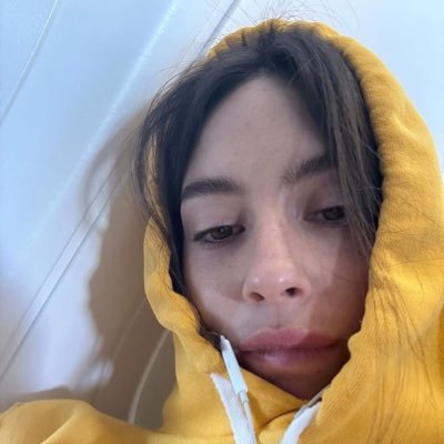 edurininrin_'s profile picture. cualquier mamada que me pase por la cabeza y muchas fotos mias :V (Suggestive!!!!!!!!!)