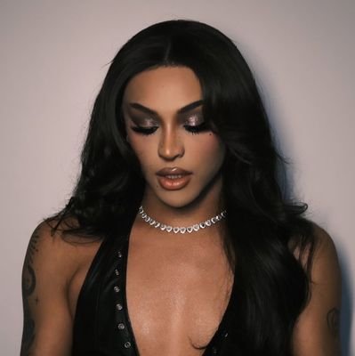 oohbinho's profile picture. 