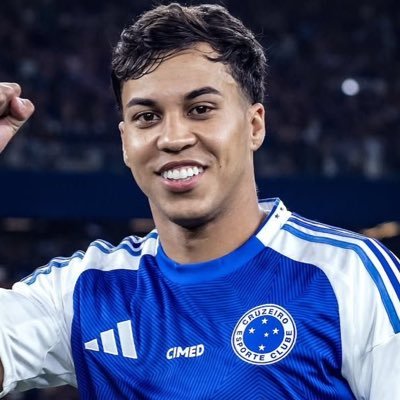 naosouaninha's profile picture. 