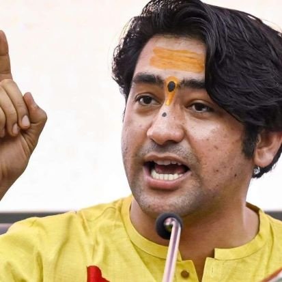 tmatulmahoba's profile picture. हम मौर्य वंशीय, सत्य सनातनी हिन्दू है। अखंड भारत निर्माता के वंशज हैं। शुद्ध शाकाहारी सनातनी हिन्दू है।
🔥 राष्ट्र सर्वोपरि 🔥