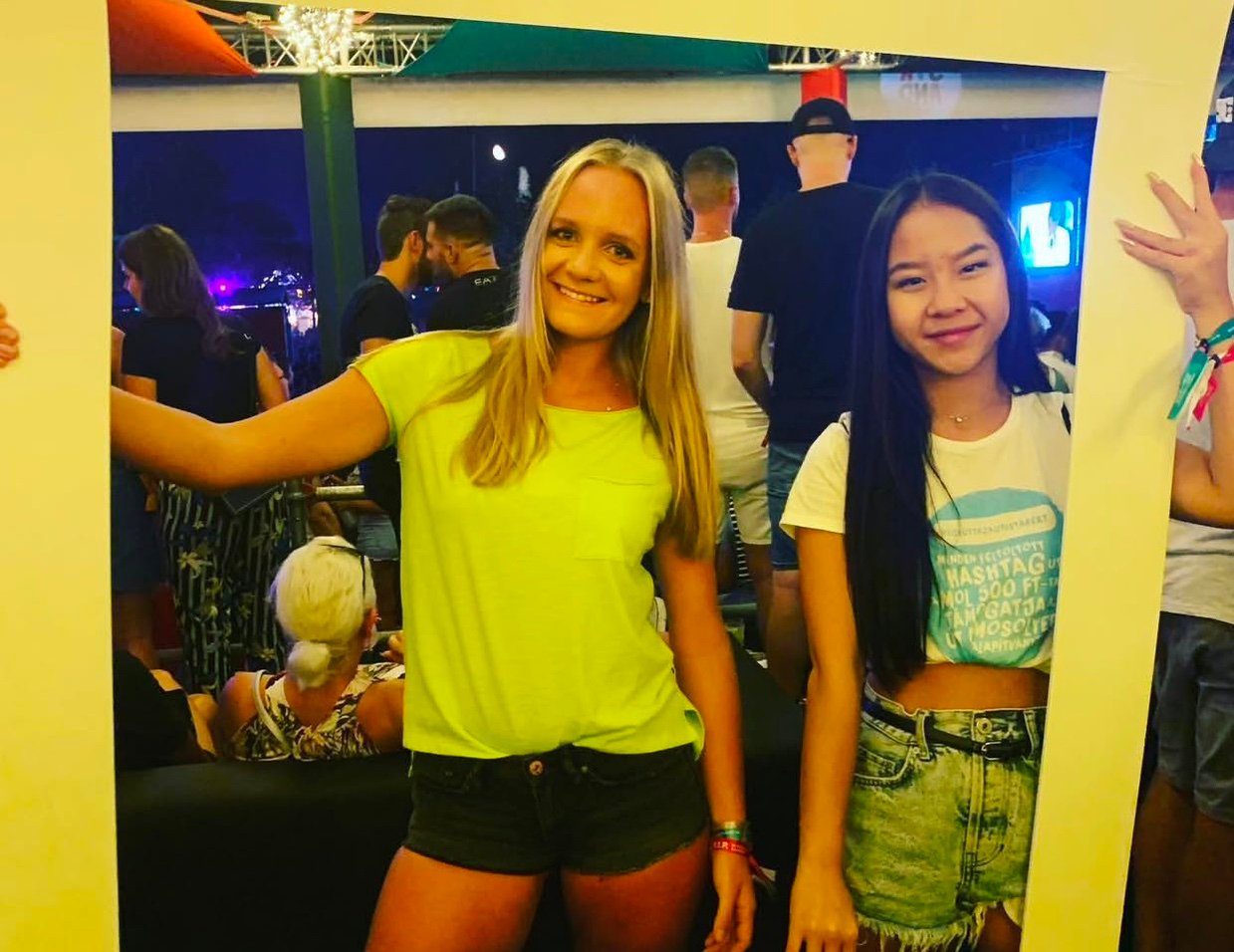 NinaHuddles3lz's profile picture. 