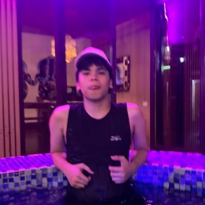 carameliceddyy's profile picture. 