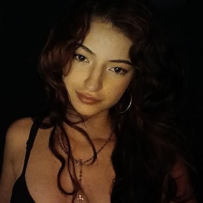 llenszy's profile picture. Eu que sou a praga e também sou a cura