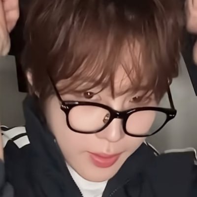 qmcloud0322's profile picture. 지구에 하나뿐인 사이 ♡‧₊ ˚