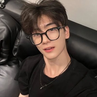 renditamadi's profile picture. 