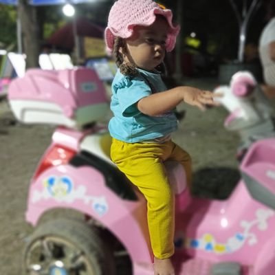 jazlintama's profile picture. 