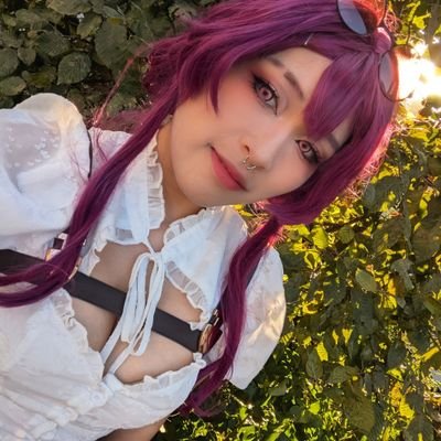 meldumoon's profile picture. 🎨📸
✦21↑ | 🇻🇳🇨🇳(she/they)
✦ mediadesign
✦ esport
✦ business inquiries meldymoon@gmail.com
♡@vano_rl