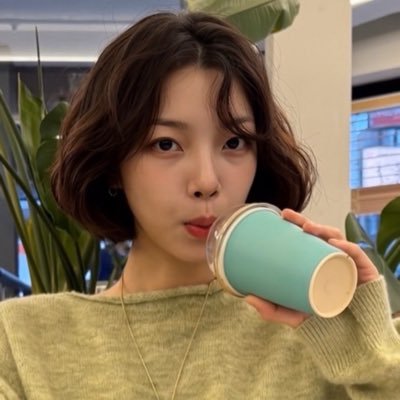 cdgallery0's profile picture. HRT 9년차 애니를 좋아하는 오덕!! 소소한 일탈을 즐기는 회사원 172/53/30 라인이니 오프니 안해요 문의 고만!!! 임자있습니다🤨