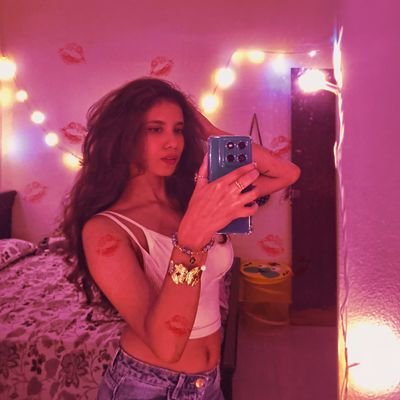 tiramisupaglu's profile picture. attention span: optimized for side quests