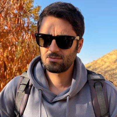 parazit_exe's profile picture. 