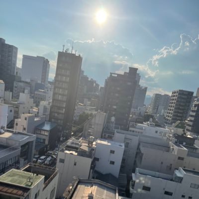 R4816342160192's profile picture. 23です。