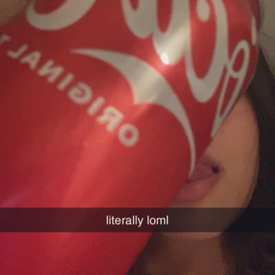 yourrfavvlatina's profile picture. 