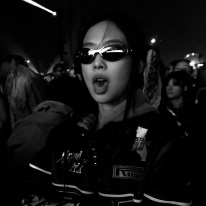 lilypinks11's profile picture. BLINK🖤🩷