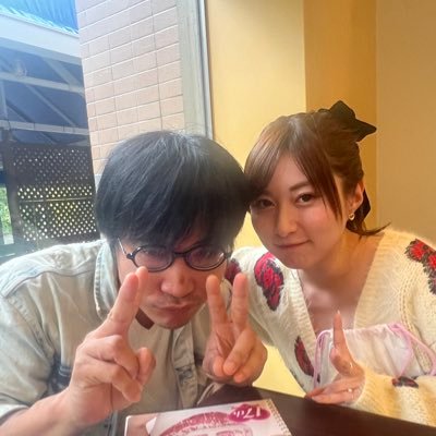 nico_aka_syun's profile picture. ニコラスどこに行ってたの？→（名前の由来♪）が大好きな変わり者です。笑顔、虹、カフェ巡り、ドライブ、ライブ、クラブ、映画、劇、旅行、マンガ、遊戯王、衣装などと多趣味にしてます。趣味でいろんな人交流できればいいです。趣味が合ってもフォローしない場合があります。TLは常に見てない事が多々。以降、よろしくお願いします＾＾/