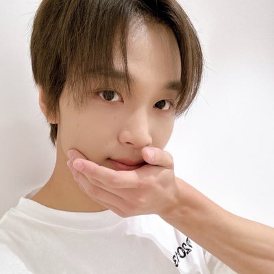 ji5ungfull5un's profile picture. #주말을듀가나디중안부보다늘려라