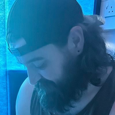 Vrilliam_28's profile picture. alt for @WilliamA_33 𖦏 alts alt: @Vrilliam14 🎙️ 🤍⚡️👼🏻 (mine) @skadiglory