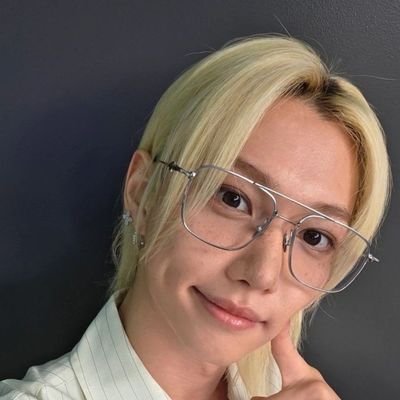 LeeFelix394407's profile picture. 